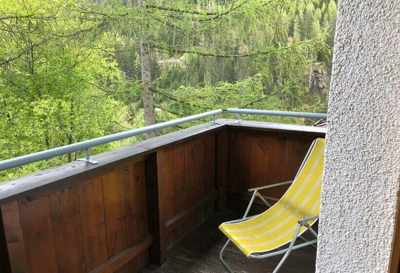 إستوديو قياسى, Chalet Elfie