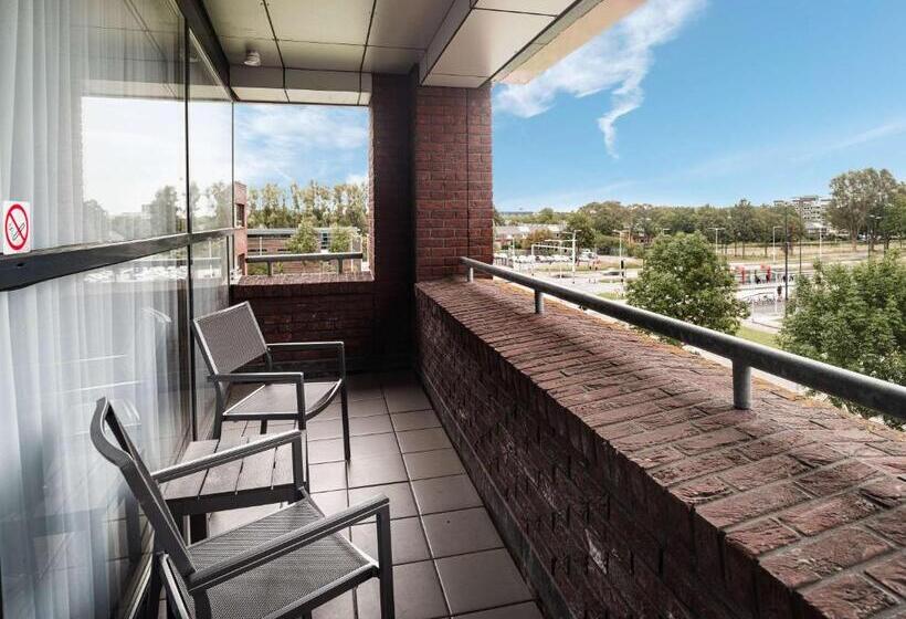 חדר דחוקס עם מיטת קינג, Executive Residency By Best Western Amsterdam Airport