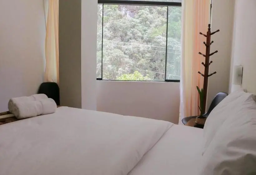 Standard Kolmen Hengen Huone, Rumiqolqa Machupicchu