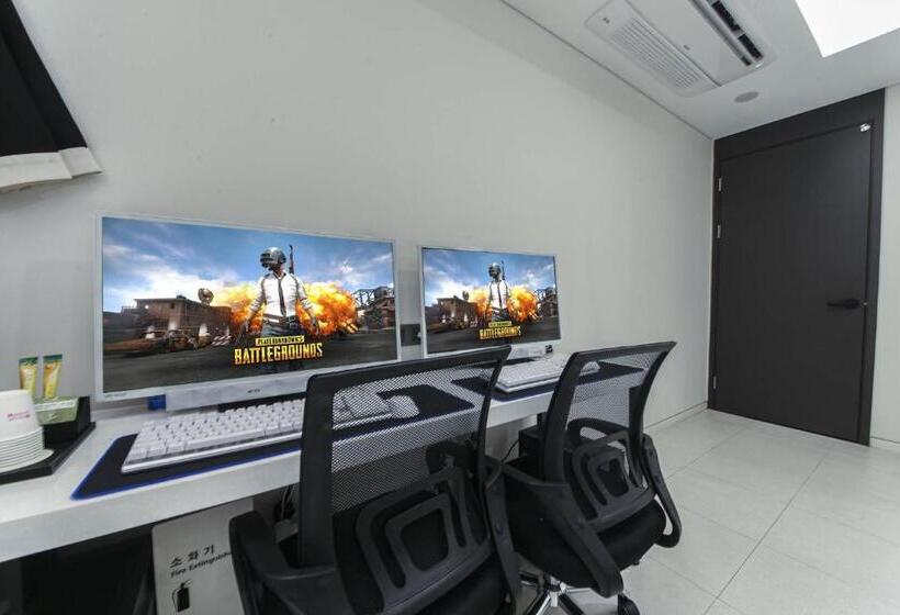 اتاق لوکس, Zam101