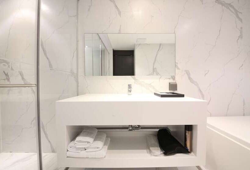 اتاق لوکس, Zam101