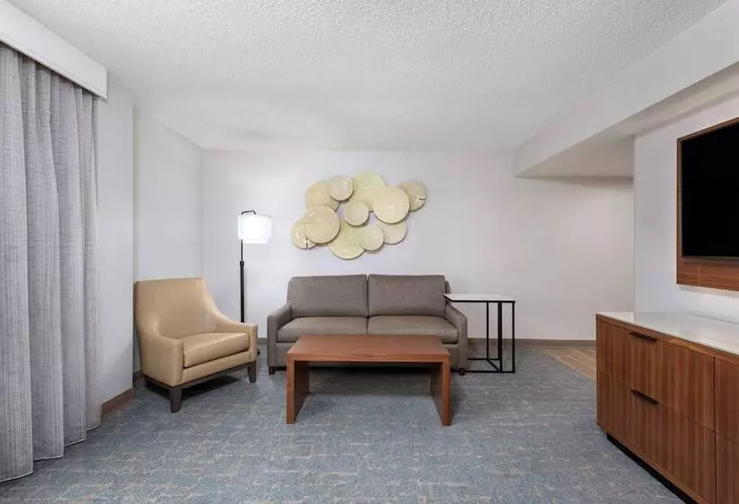 استودیوی استاندارد با تخت دوبل, Madison Marriott West