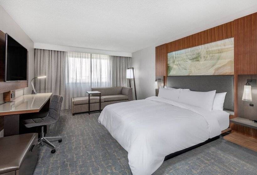 إستوديو قياسى سرير مزدوج, Madison Marriott West