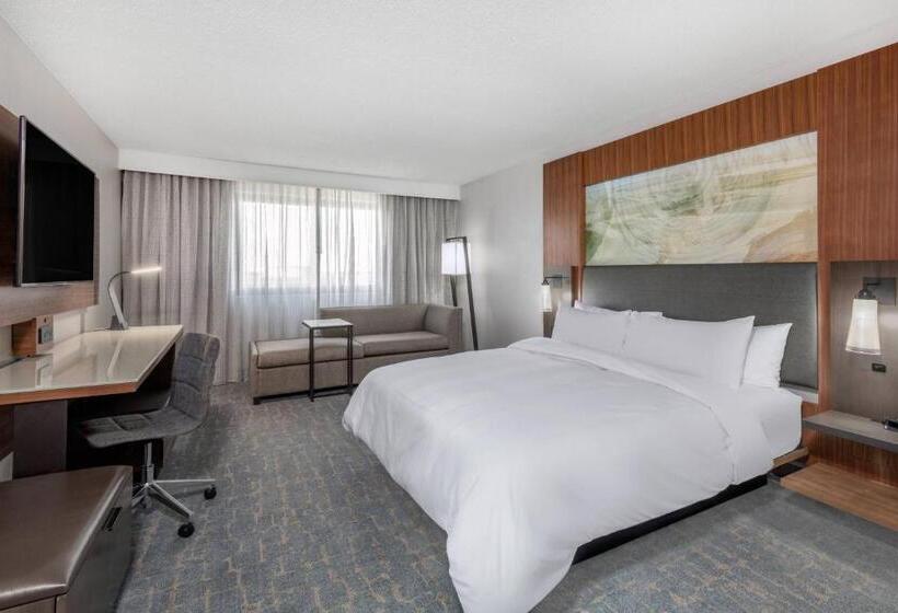 스탠다드 룸 킹사이즈 침대, Madison Marriott West