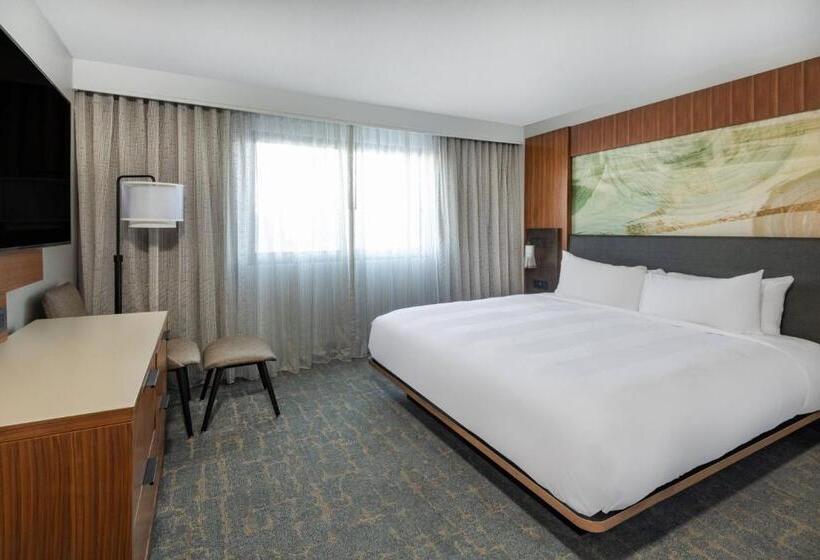 جناح, Madison Marriott West