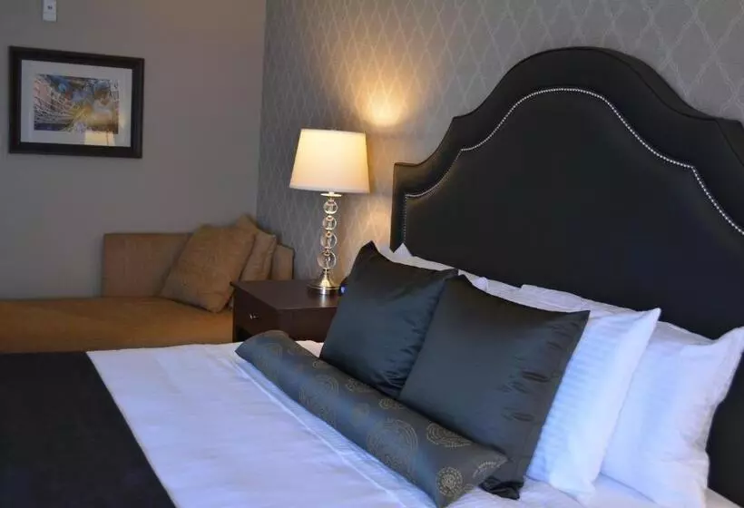 キングサイズベッドのスイートルーム, Majestic Inn And Spa