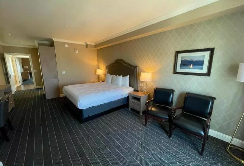 デラックススタジオ, Majestic Inn And Spa