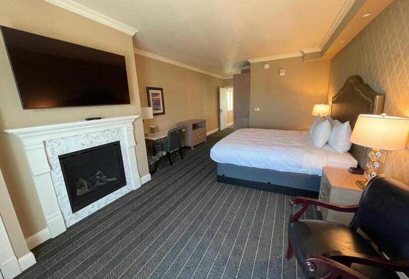 إستوديو سوبيريور, Majestic Inn And Spa