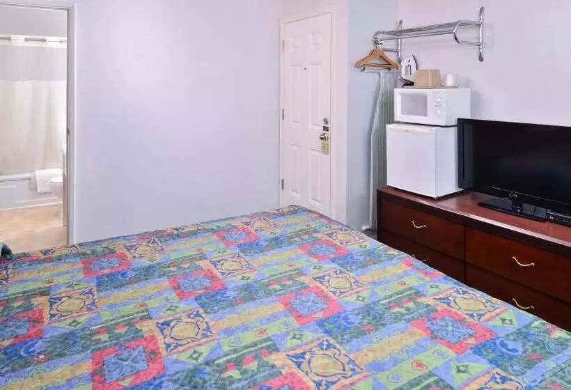 اتاق استاندارد با تخت بزرگ, Maverick Motel   Modern Renovated Motel