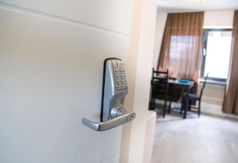 اتاق عادی با تخت دوبل, Area24i7 Europaplatz Apartment