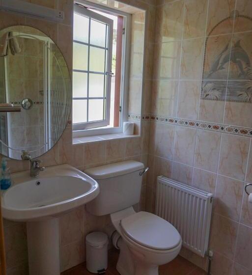 חדר אקונומי, Kilcar Lodge