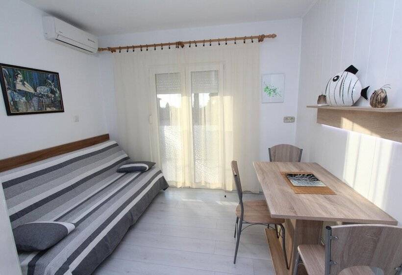 Monolocale Comfort Vista Mare, Apartments Eva