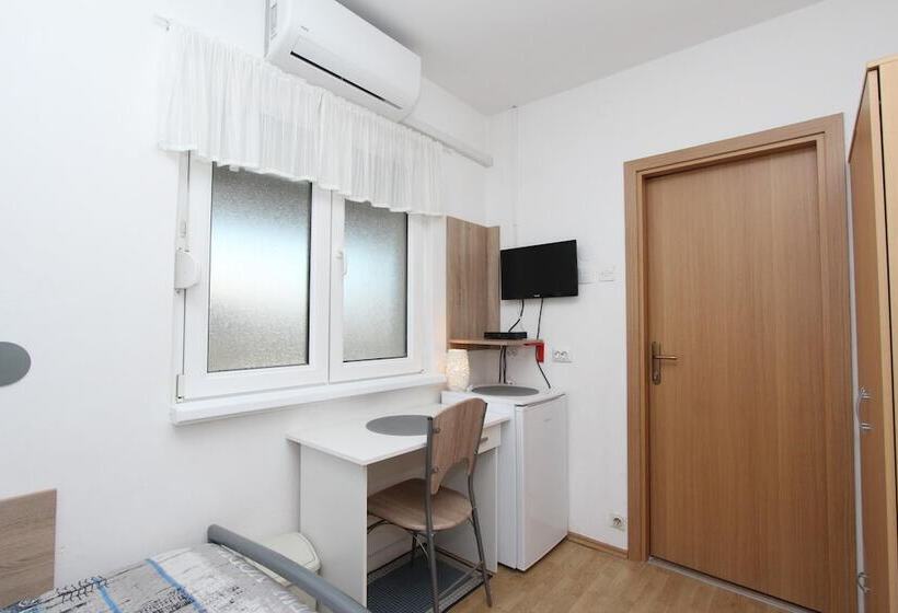 חדר סטנדרט יחיד, Apartments Eva