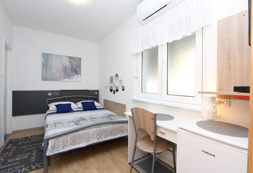 Camera Standard Individuale, Apartments Eva