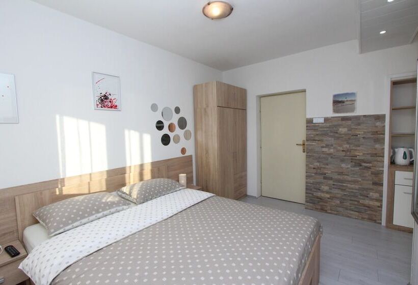 Monolocale Comfort Vista Mare, Apartments Eva