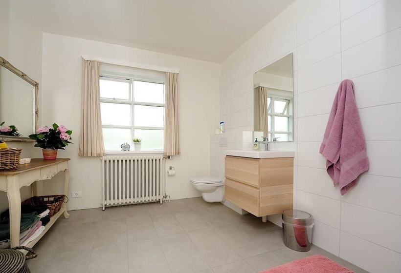 اتاق اکونومی با حمام مشترک, Arsalir Guesthouse Vik B&b