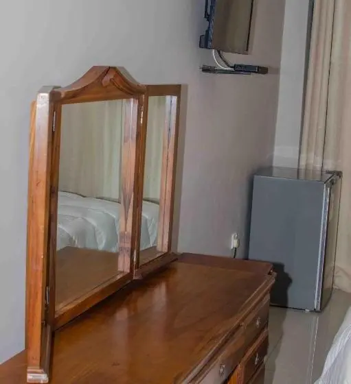 اتاق لوکس سه تخته, Graceland Guesthouse