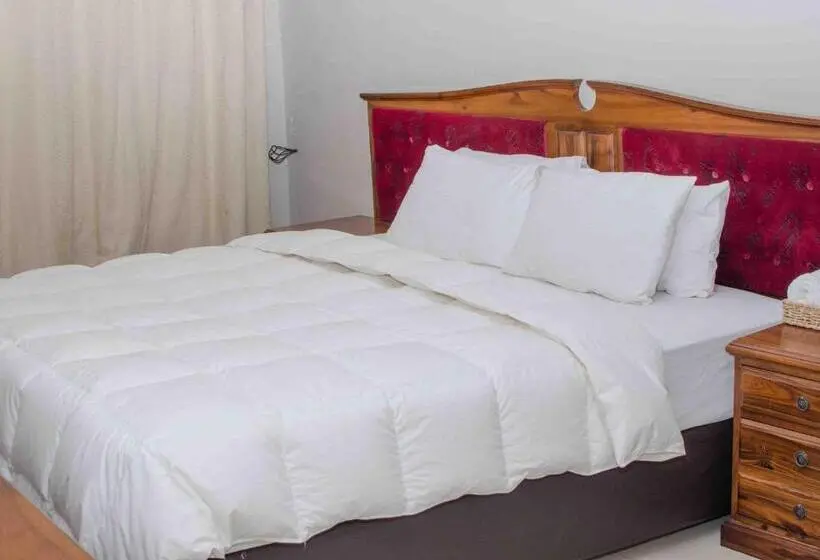 اتاق لوکس سه تخته, Graceland Guesthouse