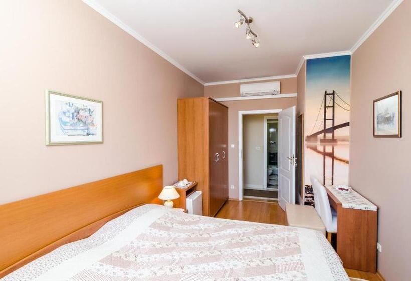 חדר סטנדרט נוף לים, Rooms Lydia   Adults Only