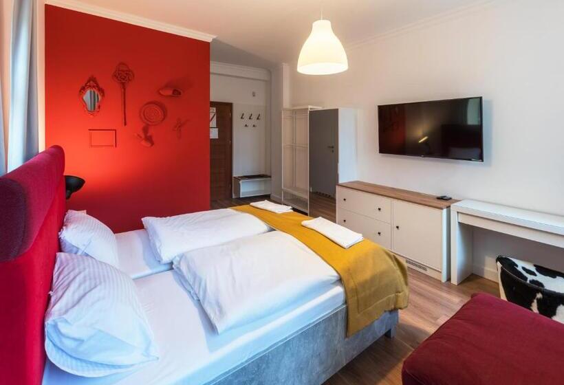 חדר דלוקס, Tcz Mokra