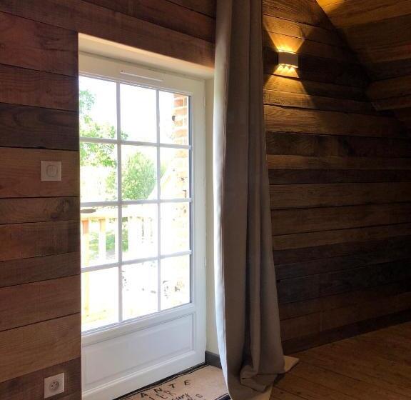 חדר סטנדרט נוף לבריכה, Le Pigeonnier De La Farge