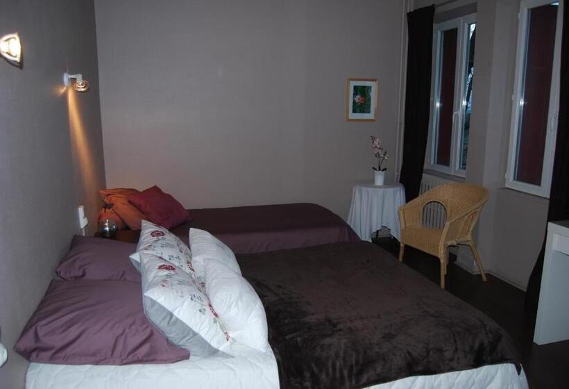 غرفة قياسية, Les Platanes