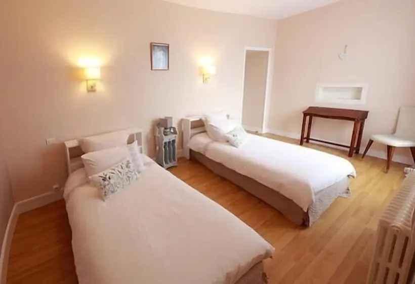 ファミリールーム, La Loge Des Fées