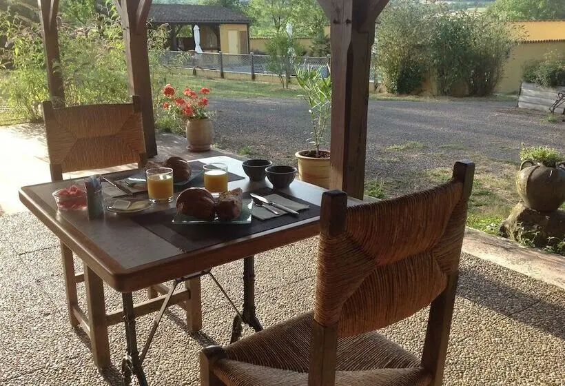 スタンダード４人部屋, Domaine De Granval