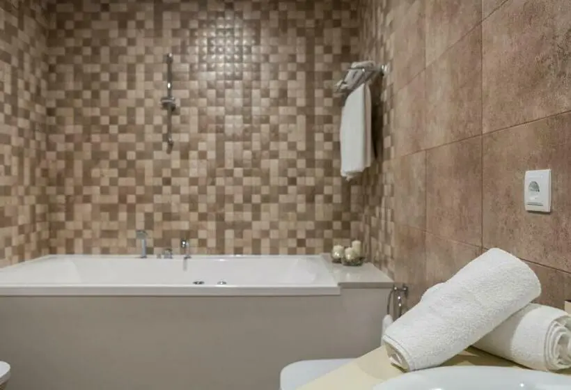 Suite, A Roldana