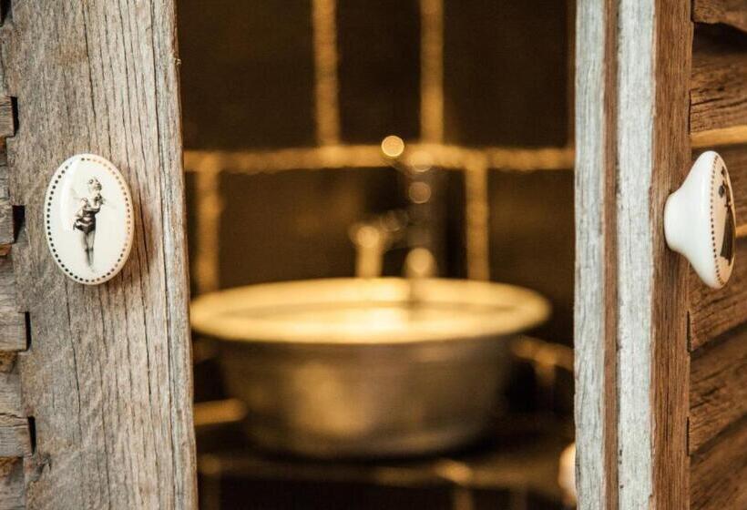 ガーデンビュースタンダードルーム, Il était Une Fois Chez Moi