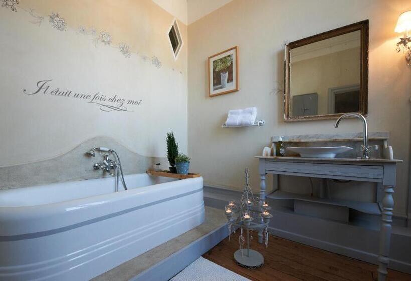 スタンダードルーム, Il était Une Fois Chez Moi