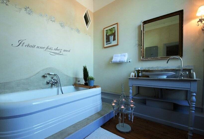 スタンダードルーム, Il était Une Fois Chez Moi