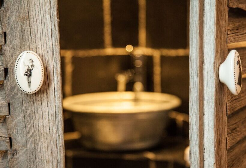 スタンダードルーム, Il était Une Fois Chez Moi