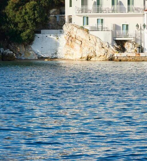 Triple Room Sea View, The Water