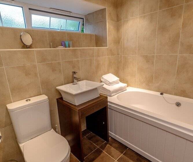 إستوديو قياسى, Winyard S Gap Inn