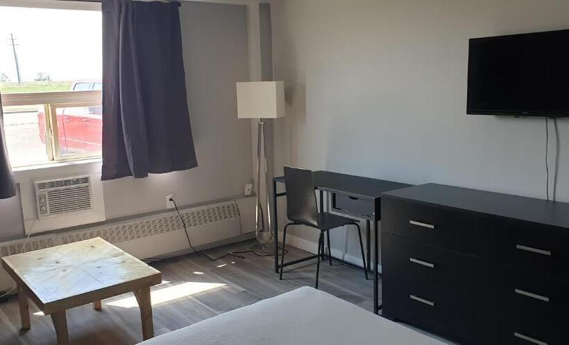 غرفة ديلوكس, New Frontier