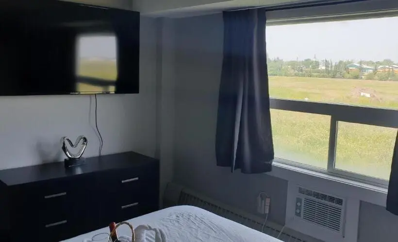 Suite cu Hidromasaj, New Frontier