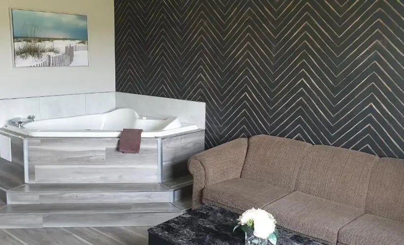 Suite cu Hidromasaj, New Frontier