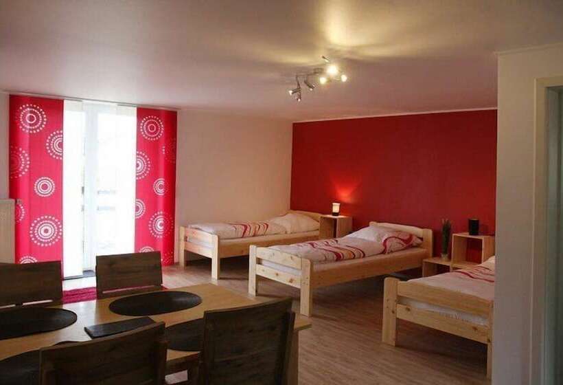 Апартаменты 1 Спальня, Gästehaus Silvia