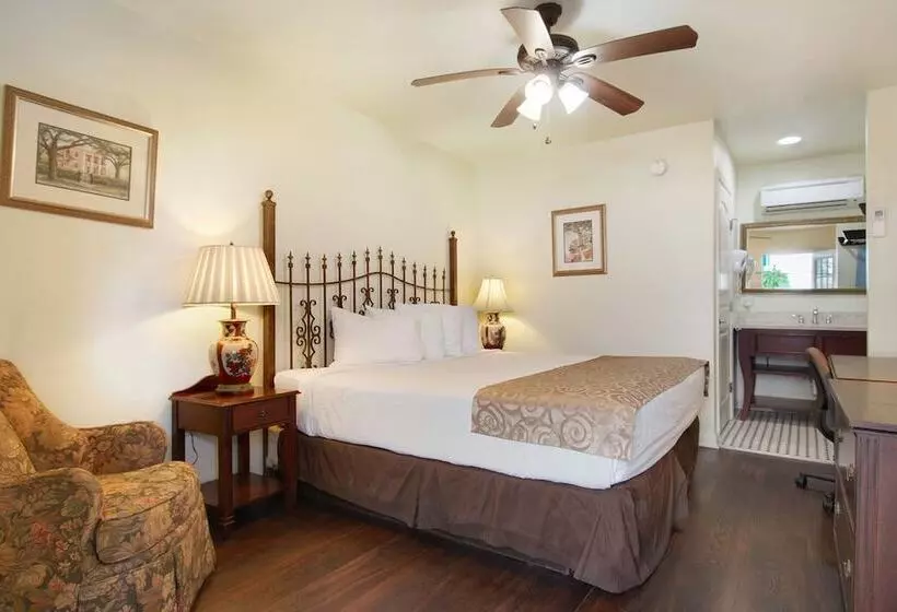 デラックスルーム, Historic Mardi Gras Inn