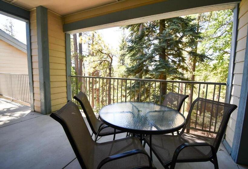 패밀리 룸, North Bay At Lake Arrowhead