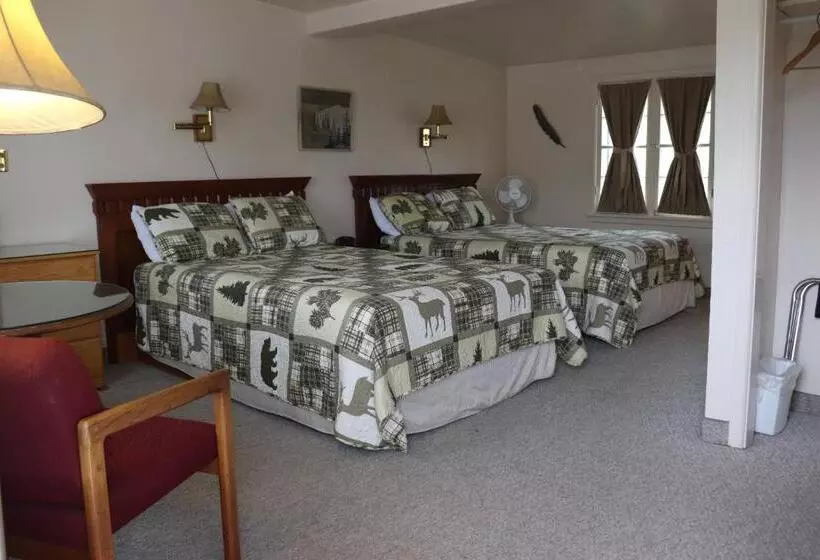 Standard Neljän Hengen Huone, Olympus Lodge