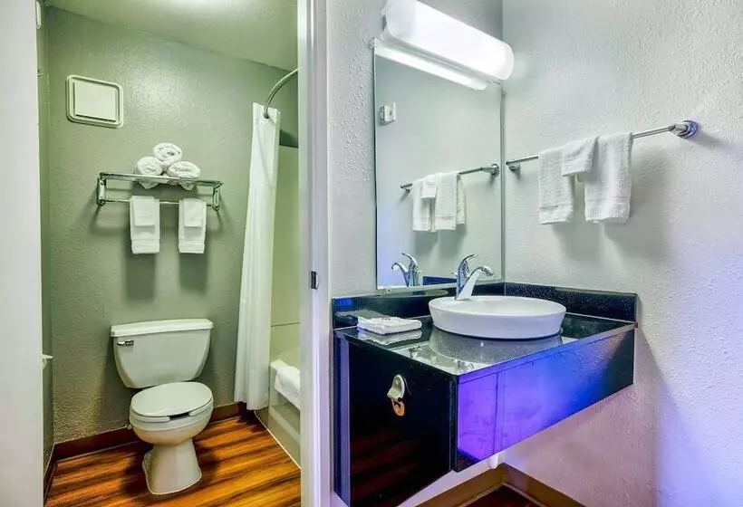 اتاق استاندارد با 2 تخت دوبل, Motel 6 Duluth, Mn