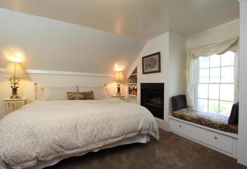 带大床的豪华间, Olallieberry Inn Bed And Breakfast