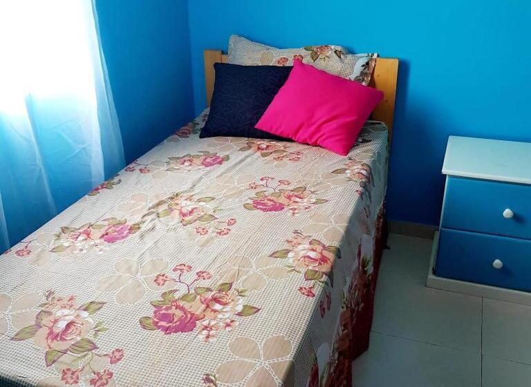 اتاق استاندارد یک نفره, Ciza E Rose