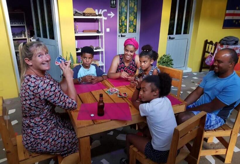 اتاق عادی, Ciza E Rose