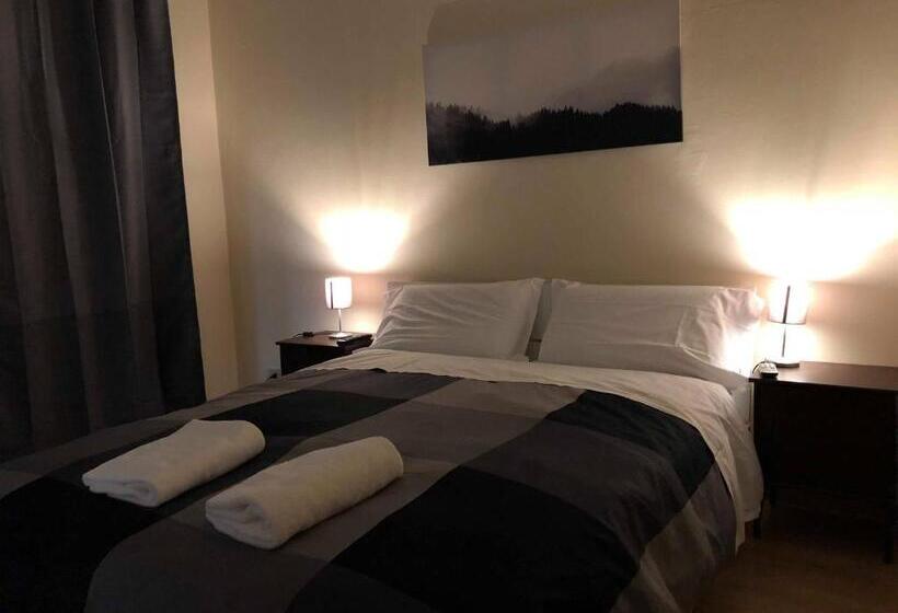 اتاق استاندارد سه نفره, Il Galileo Rooms