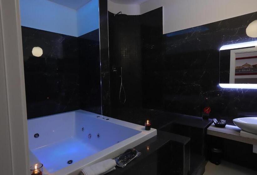 سوییت لوکس, Mecla Suites