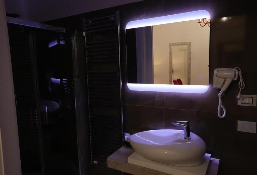 اتاق لوکس, Mecla Suites