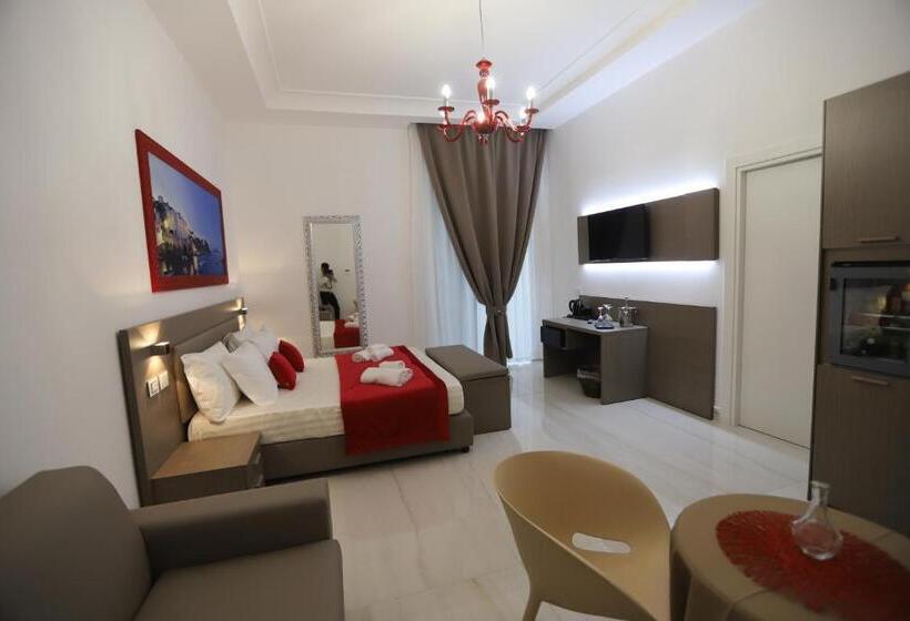 سوئیت با بالکن, Mecla Suites